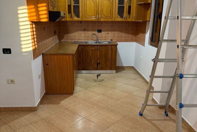 Shtepi me qera 3+1 ne Tirane - 450 Euro