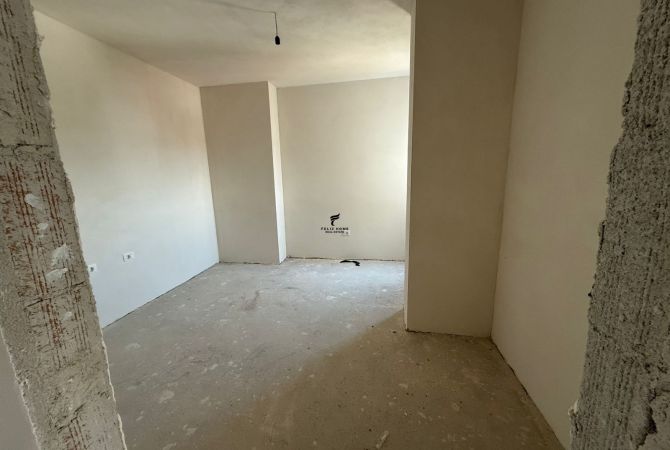 Shtepi ne shitje 3+1 ne Tirane - 365,000 Euro
