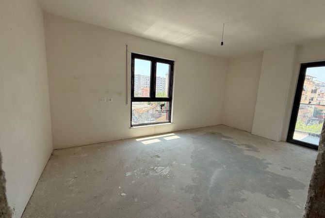 Shtepi ne shitje 2+1 ne Tirane - 330,000 Euro