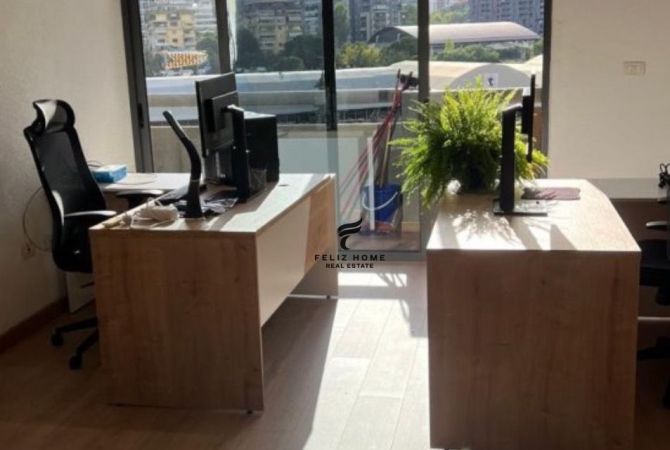 Ambient biznesi me qera 3+1 ne Tirane - 300 Euro