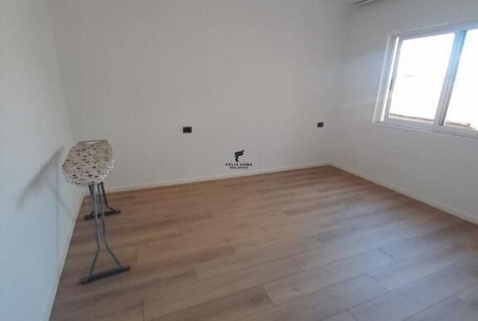Ambient biznesi me qera 3+1 ne Tirane - 450 Euro