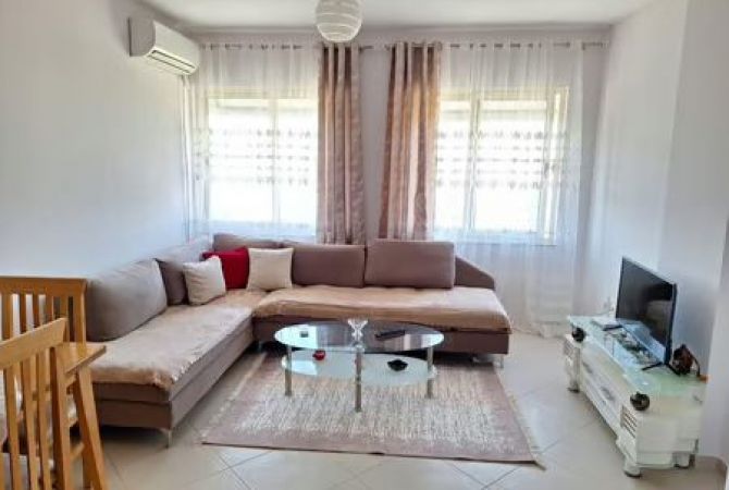 Shtepi me qera 1+1 ne Tirane - 450 Euro