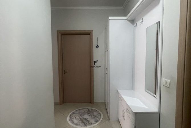 Shtepi me qera Apartament ne Tirane, 1+1, Mobilimi E mobiluar, Pagesa 400  Euro.