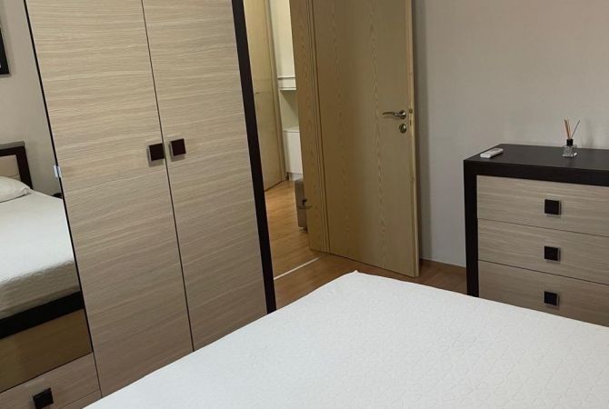 Shtepi ne shitje Apartament ne Tirane, 1+1, Mobilimi E mobiluar, Pagesa 155,000  Euro.