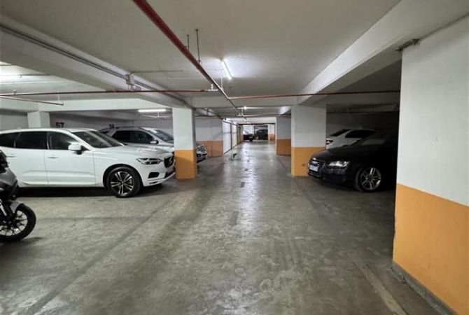 Ambient biznesi me qera 4+1 ne Tirane - 400 Euro