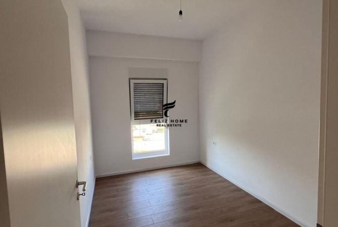 Business Property for Rent 3+1 in Tirana - 400 Euro