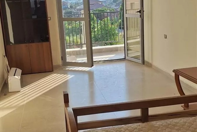 Shtepi me qera 1+1 ne Tirane - 35,000 Leke