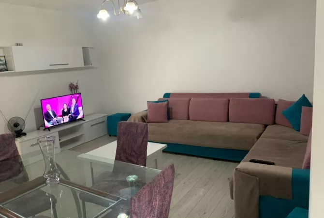 Shtepi me qera 2+1 ne Tirane - 45,000 Leke