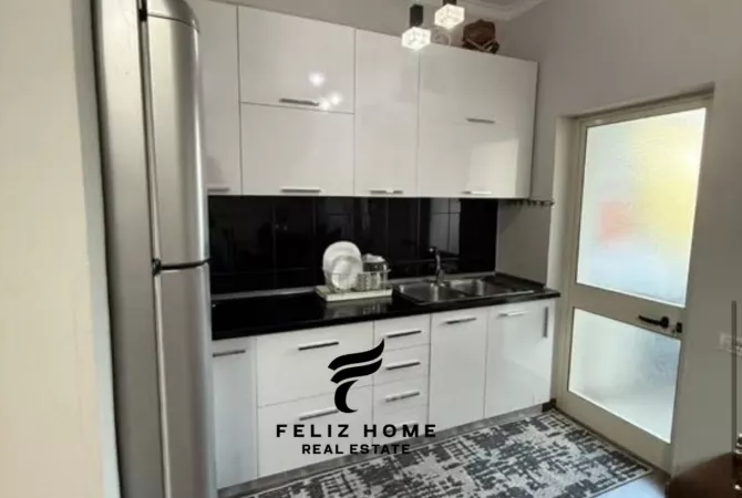 Shtepi me qera 2+1 ne Tirane - 550 Euro