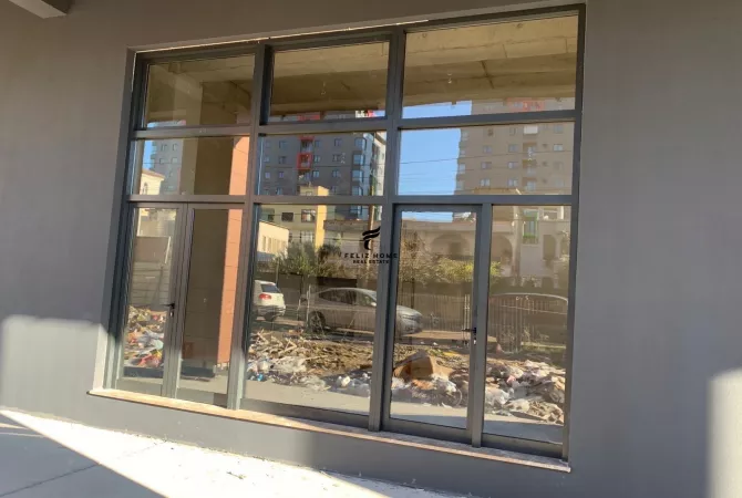Ambient biznesi me qera 1+1 ne Tirane - 600 Euro