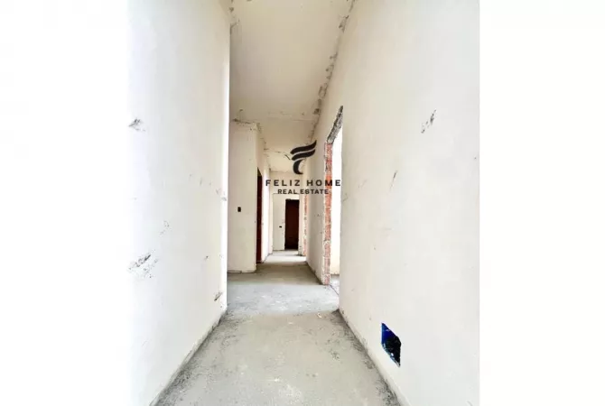 Shtepi ne shitje Apartament ne Tirane, 3+1, Mobilimi Bosh, pa mobiluar, Pagesa 425,000  Euro.