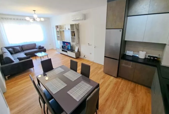 Casa in affitto 2+1 a Tirana - 1,250 Euro