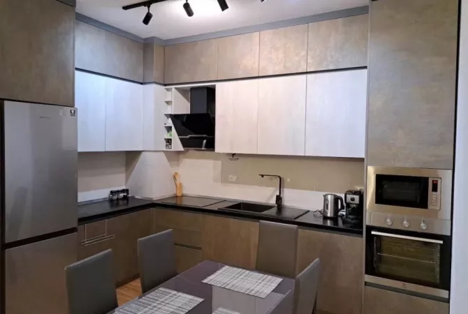 Casa in affitto 2+1 a Tirana - 1,250 Euro
