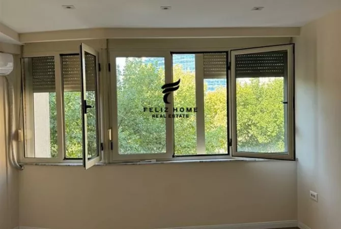 Ambient biznesi me qera 3+1 ne Tirane - 1,200 Euro