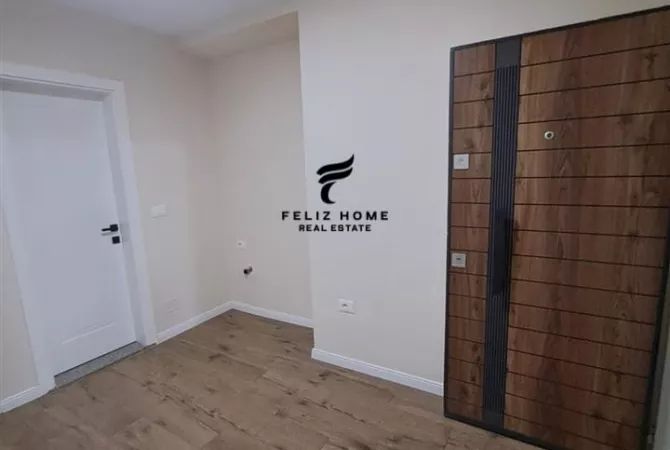 Ambient biznesi me qera 3+1 ne Tirane - 1,200 Euro