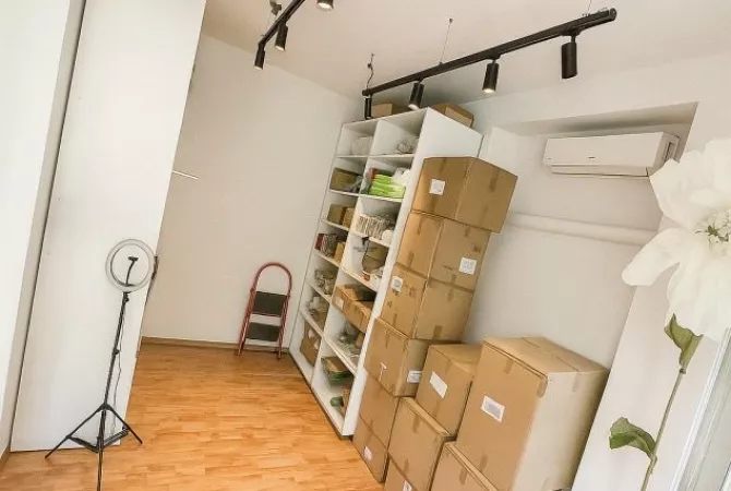 Ambient biznesi me qera 3+1 ne Tirane - 800 Euro