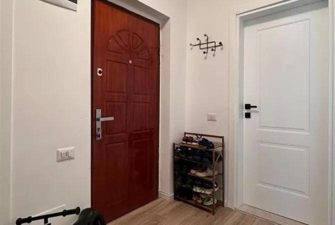 Shtepi ne shitje Apartament ne Tirane, 1+1, Mobilimi E mobiluar, Pagesa 154,000  Euro.