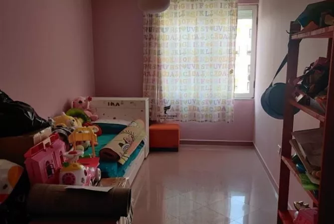 Shtepi me qera 1+1 ne Tirane - 800 Euro