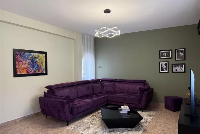 Shtepi me qera 2+1 ne Tirane - 550 Euro