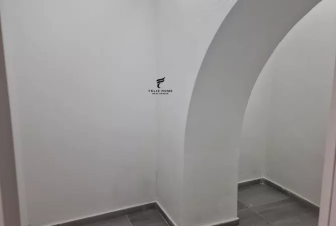 Ambient biznesi me qera 1+1 ne Tirane - 450 Euro