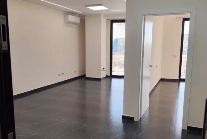 Ambient biznesi me qera 3+1 ne Tirane - 550 Euro