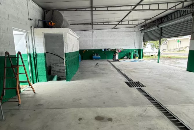 Ambient biznesi me qera 4+1 ne Tirane - 1,500 Euro