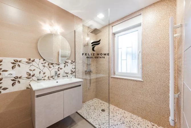 Shtepi me qera Apartament ne Tirane, 2+1, Mobilimi E mobiluar, Pagesa 900  Euro.