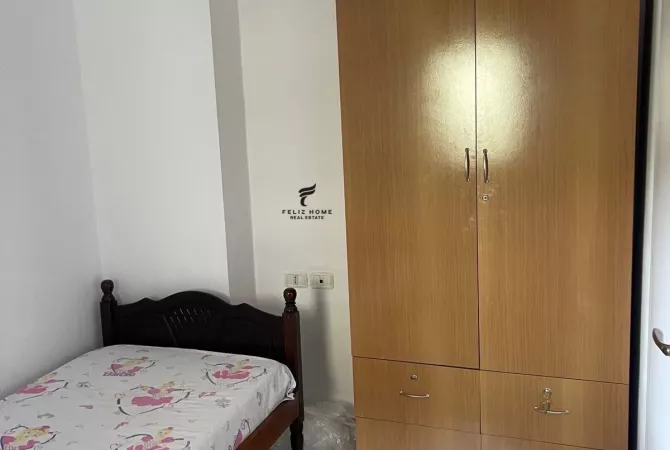 Shtepi me qera Apartament ne Tirane, 2+1, Mobilimi E mobiluar, Pagesa 450  Euro.
