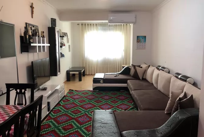 Casa in affitto 2+1 a Tirana - 55,000 Leke