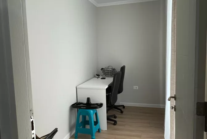 Shtepi me qera Apartament ne Tirane, 2+1, Mobilimi E mobiluar, Pagesa 500  Euro.