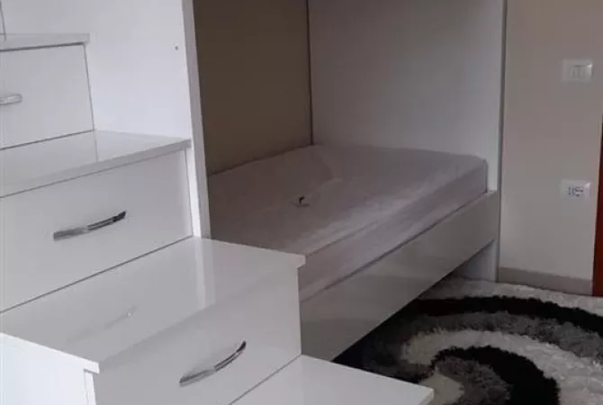 Shtepi me qera 2+1 ne Tirane - 550 Euro