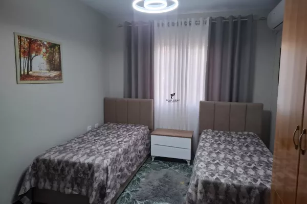 Shtepi me qera 2+1 ne Tirane - 60,000 Leke