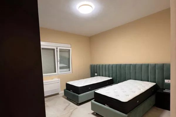 Shtepi me qera Apartament ne Tirane, 2+1, Mobilimi E mobiluar, Pagesa 1,100  Euro.