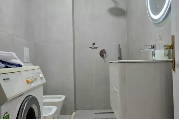 Shtepi me qera Apartament ne Tirane, 2+1, Mobilimi E mobiluar, Pagesa 800  Euro.