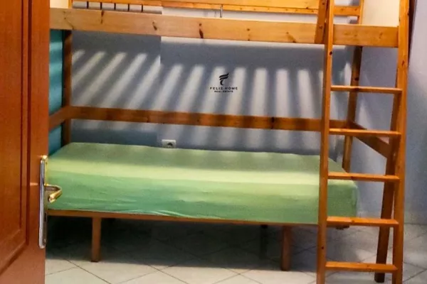 Shtepi me qera 3+1 ne Tirane - 55,000 Leke