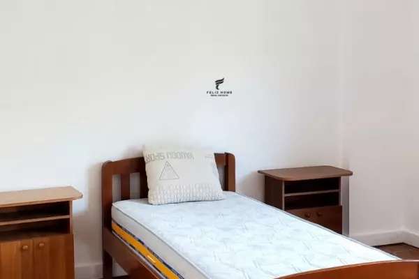 Shtepi me qera Apartament ne Tirane, 3+1, Mobilimi E mobiluar, Pagesa 55,000  Leke.