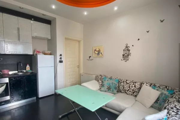 Shtepi me qera 2+1 ne Tirane - 600 Euro