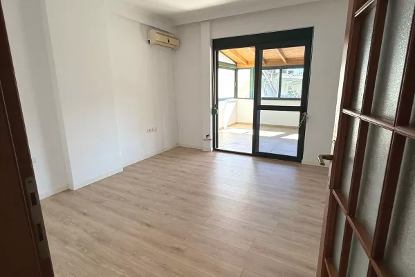 ZYRE ME QERA 170 M2 BLLOK 1400 EURO