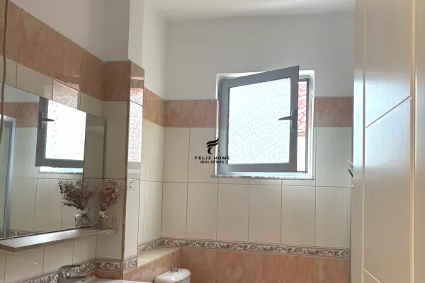 Shtepi me qera Apartament ne Tirane, 2+1, Mobilimi E mobiluar, Pagesa 600  Euro.