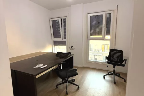 Ambient biznesi me qera 3+1 ne Tirane - 450 Euro