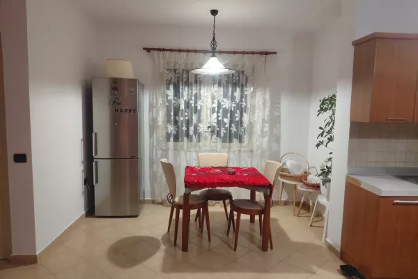 Shtepi ne shitje 2+1 ne Tirane - 300,000 Euro