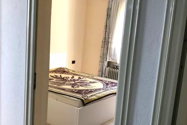 Shtepi ne shitje Shtepi Private ne Tirane, 1+1, Mobilimi E mobiluar, Pagesa 11,500,000  Leke.