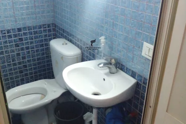 Shtepi me qera Duplex(shtepi me 2 kate) ne Tirane, 2+1, Mobilimi Bosh, pa mobiluar, Pagesa 60,000  Leke.