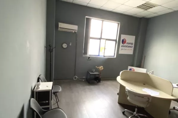 Ambient biznesi me qera 3+1 ne Tirane - 180,000 Euro