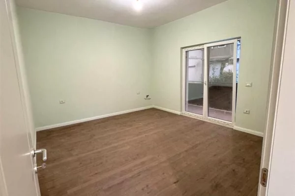 Casa in affitto 4+1 a Tirana - 1,500 Euro