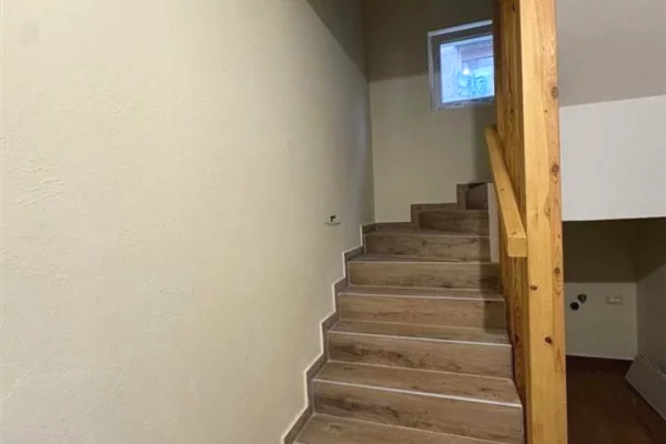 Casa in affitto 4+1 a Tirana - 1,500 Euro