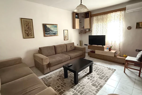 Shtepi ne shitje 2+1 ne Tirane - 210,000 Euro