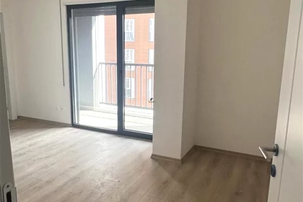 Business Property for Rent 3+1 in Tirana - 800 Euro