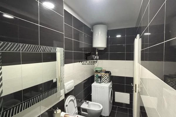 Shtepi me qera Apartament ne Tirane, 2+1, Mobilimi E mobiluar, Pagesa 750  Euro.