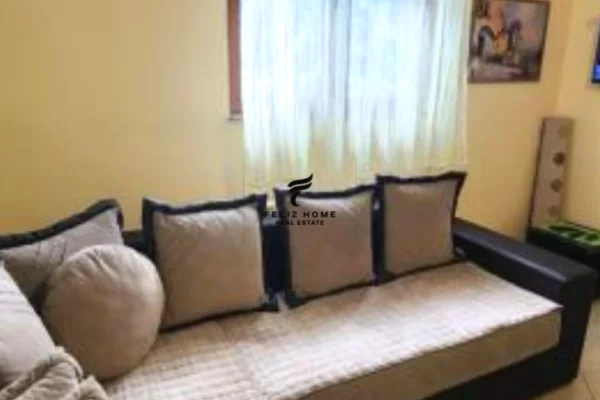Shtepi me qera 2+1 ne Tirane - 800 Euro